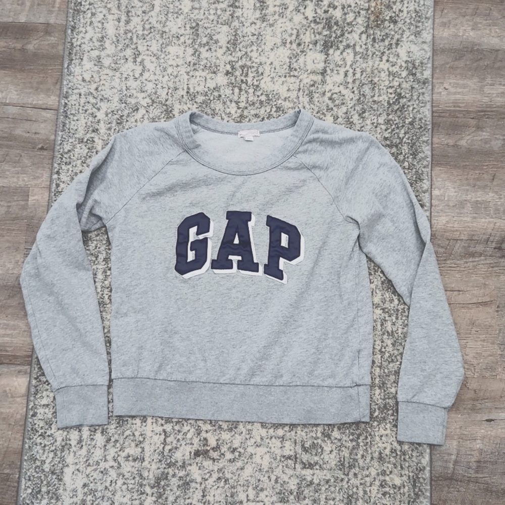 🌷 Pick 5 for 20🌷. Gap Kids sweat shirt size XS